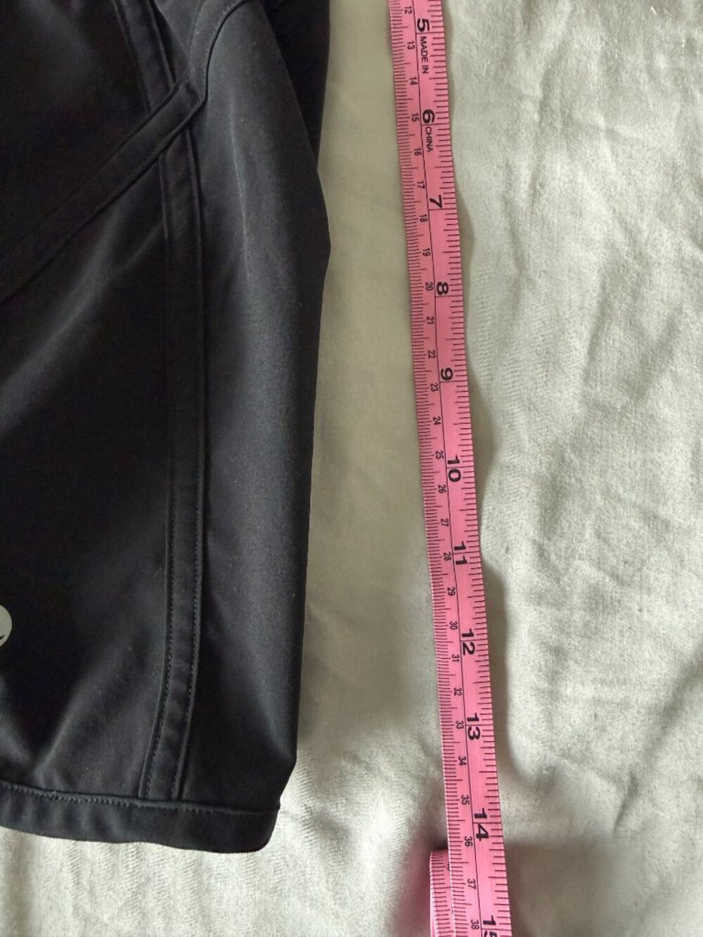 Lululemon Speed Up Short 2.5" Low Rise Size 6 - Picture 11 of 12